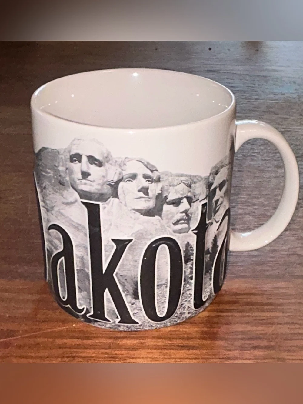 2007 Mount Rushmore South Dakota Souvenir Mug Coffee Cup Keepsake Americaware